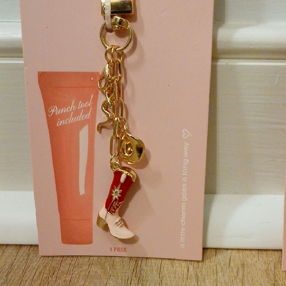 Charm/Keychain Accessory Trio - Picture 4 of 9